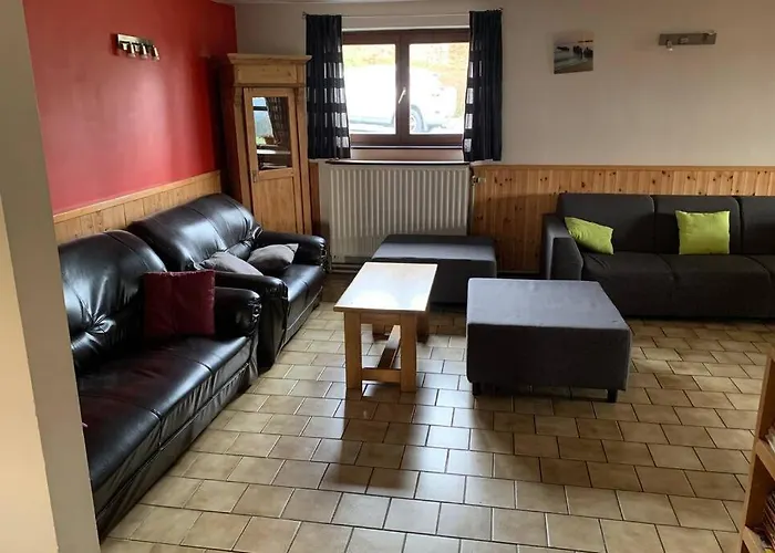 Spacious Old With Top-of-the Valley View