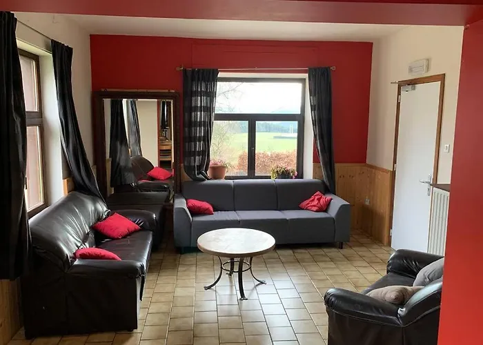 Spacious Old With Top-of-the Valley View